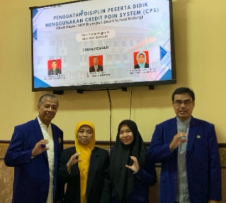 Ilmiya Tri Cahyani Luluskan Skripsi Bertema Trait Leadership, Dukung SDG 4