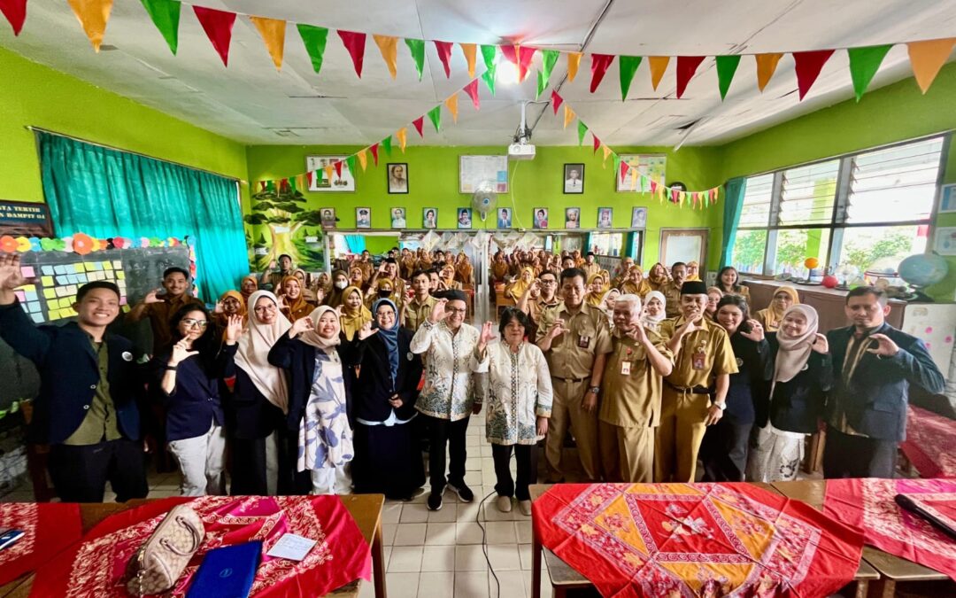 Penguatan Sistem Penjaminan Mutu Internal (SPMI) untuk Mewujudkan Pendidikan Berkualitas (SDG 4) bagi Sekolah Dasar di Kecamatan Dampit